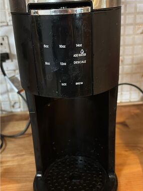 Single-Serve Black Coffee Brewer - Compact Countertop Machine